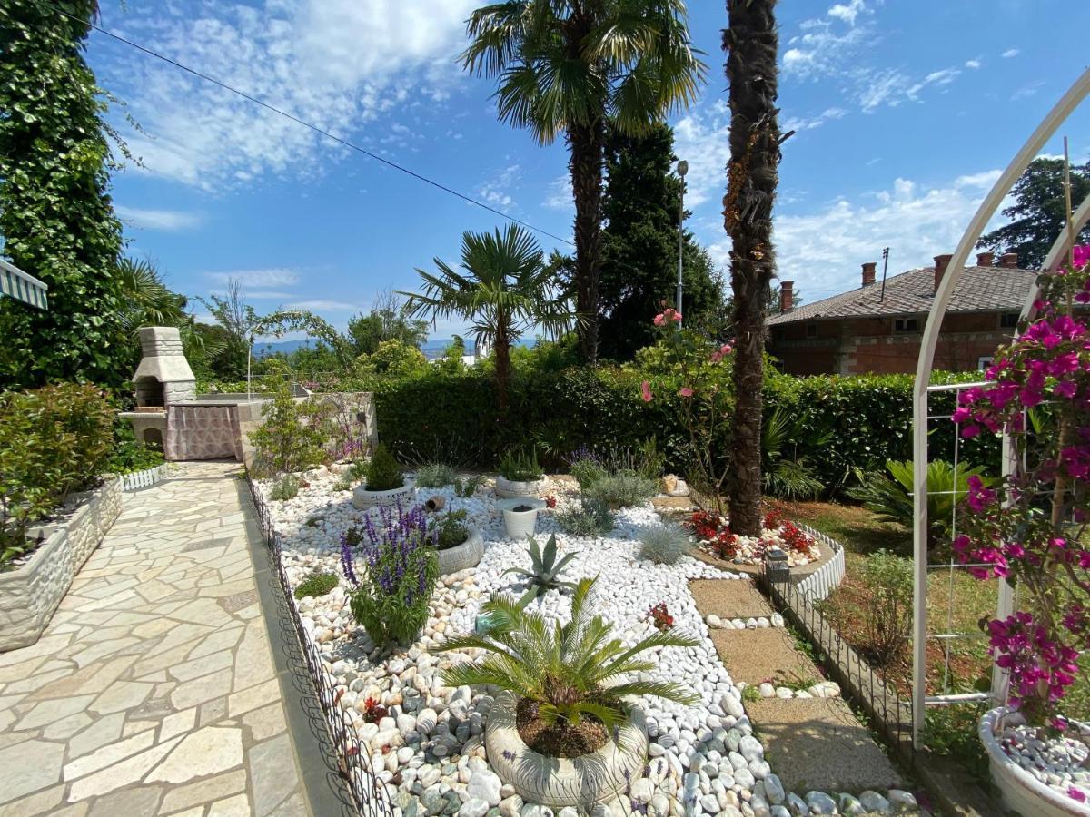 Guesthouse Villa Stanger 2 ロヴラン エクステリア 写真