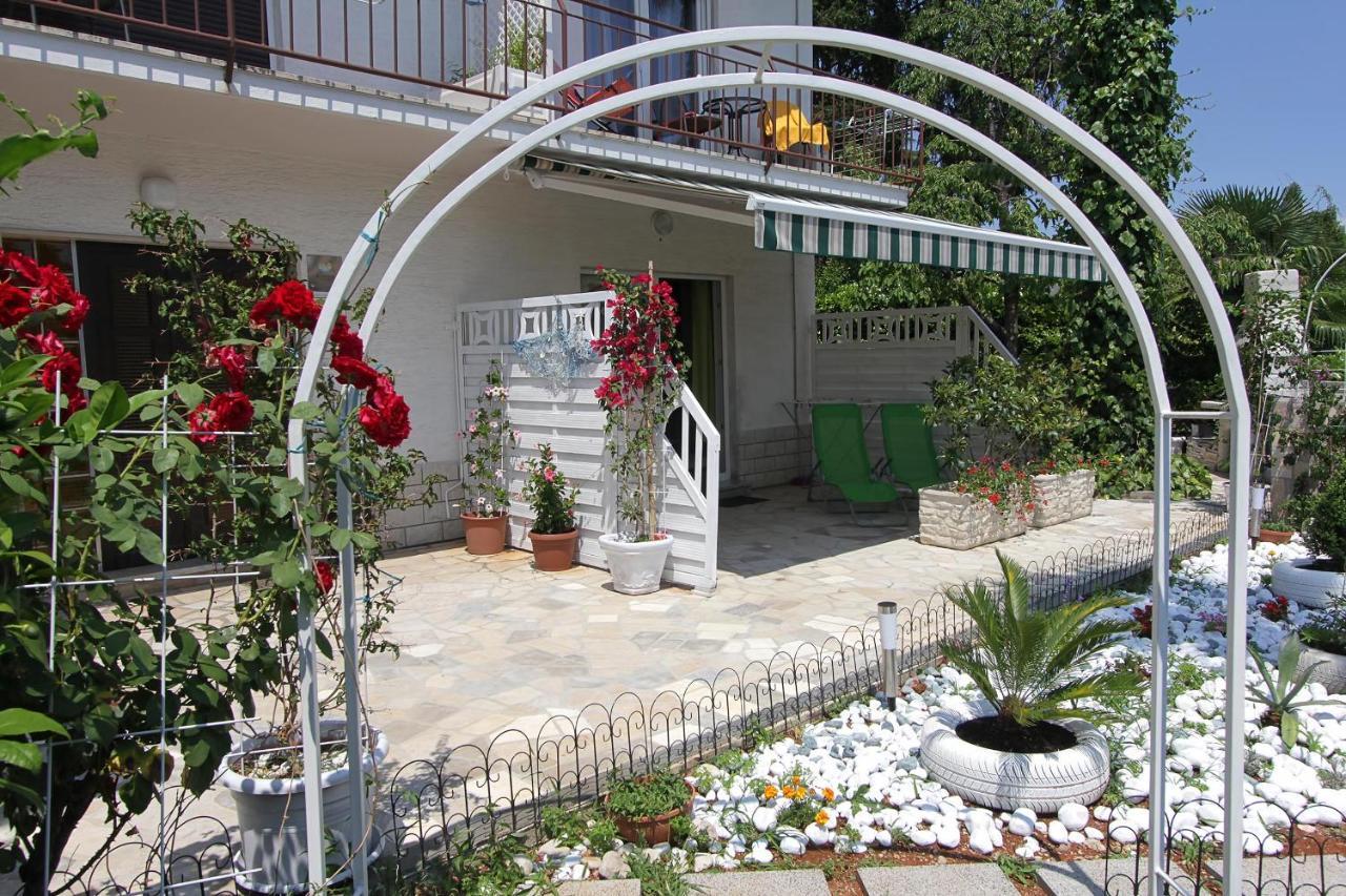 Guesthouse Villa Stanger 2 ロヴラン エクステリア 写真