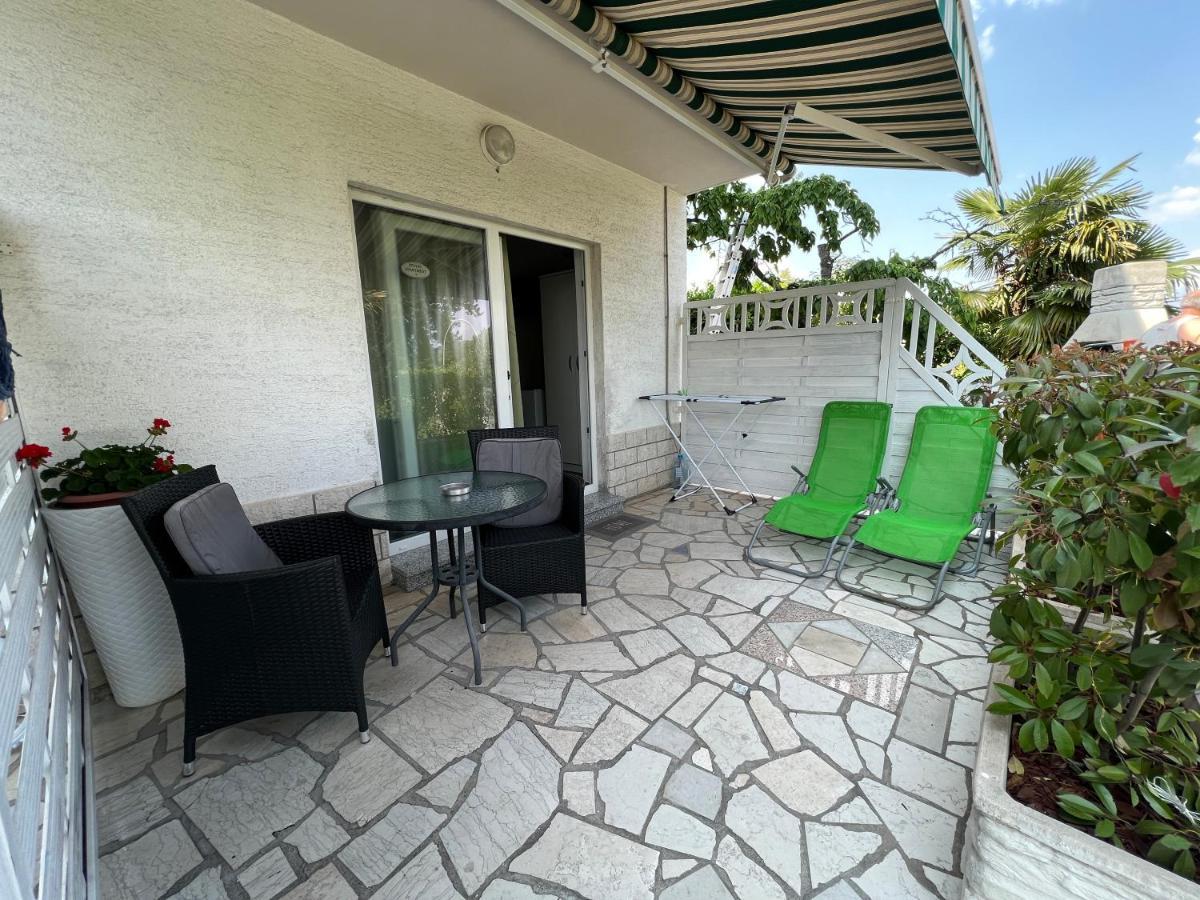 Guesthouse Villa Stanger 2 ロヴラン エクステリア 写真