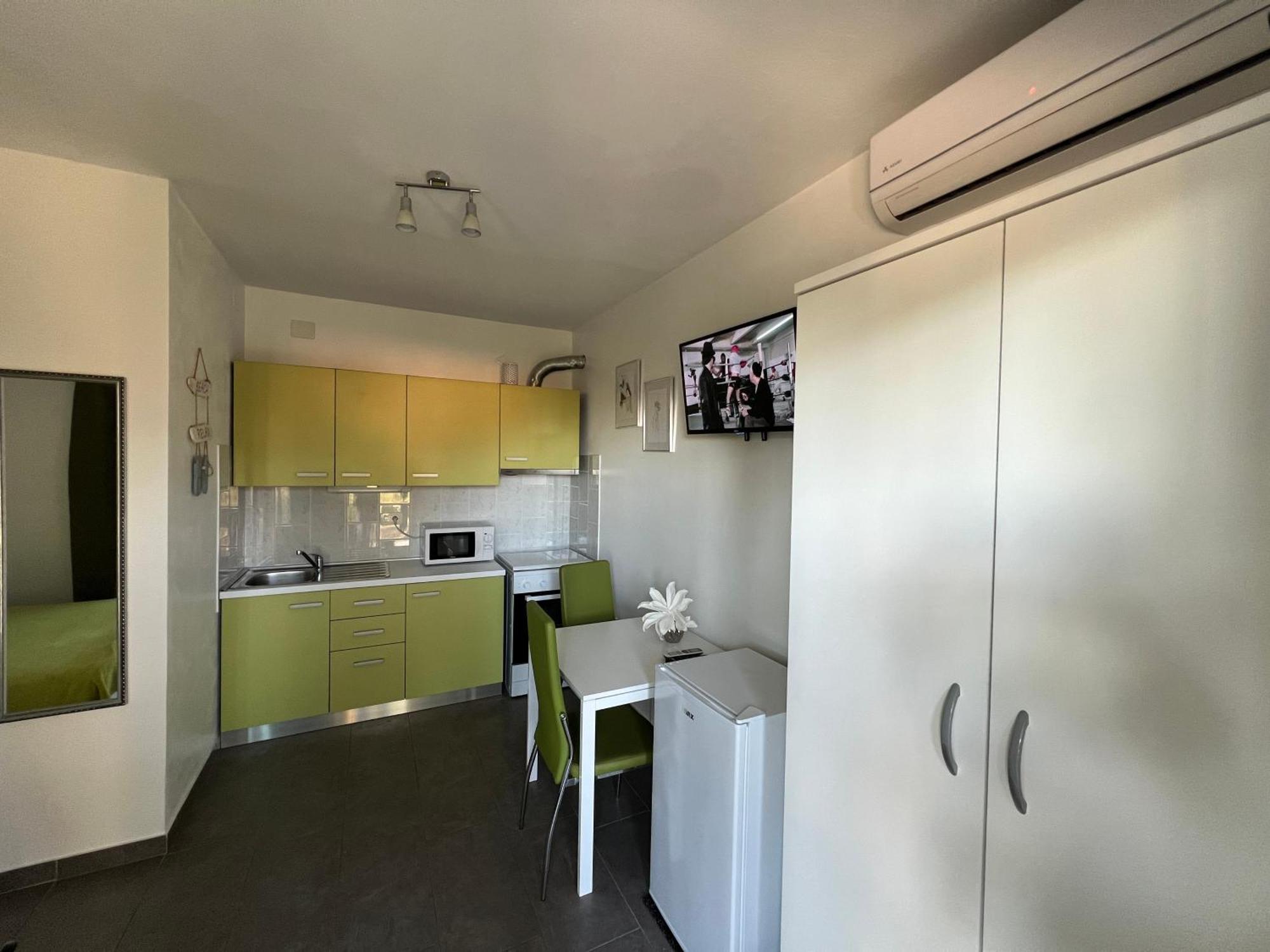 Guesthouse Villa Stanger 2 ロヴラン エクステリア 写真