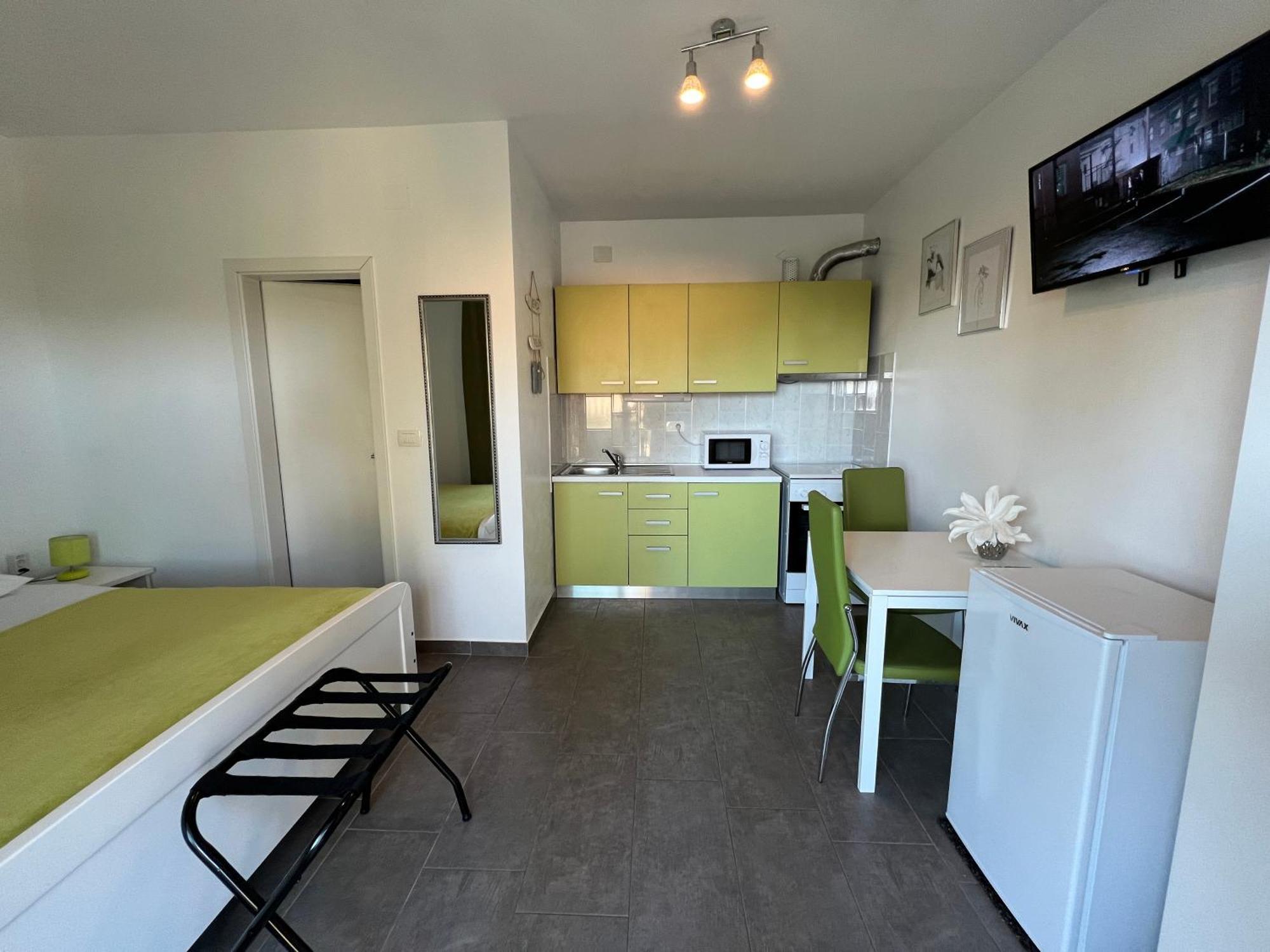 Guesthouse Villa Stanger 2 ロヴラン エクステリア 写真