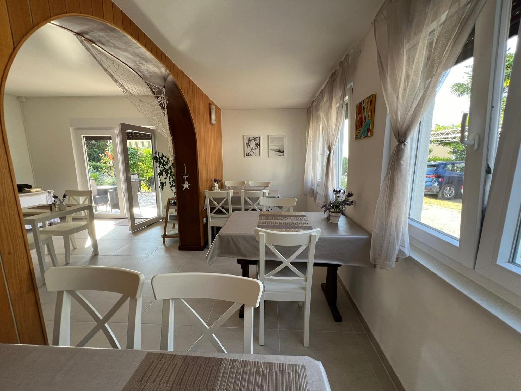 Guesthouse Villa Stanger 2 ロヴラン エクステリア 写真